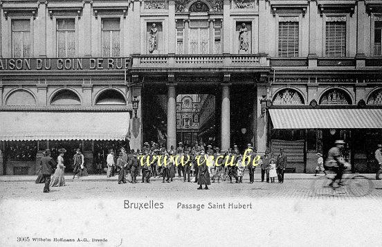 ancienne carte postale de Bruxelles Passage Saint Hubert