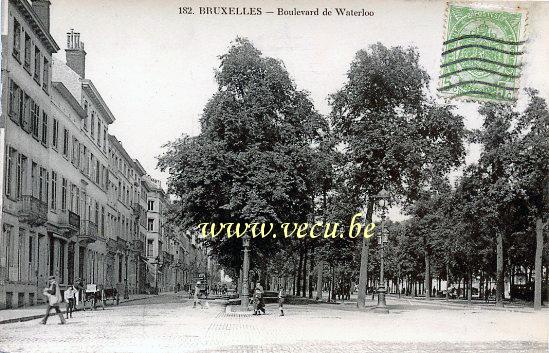 ancienne carte postale de Bruxelles Boulevard de Waterloo