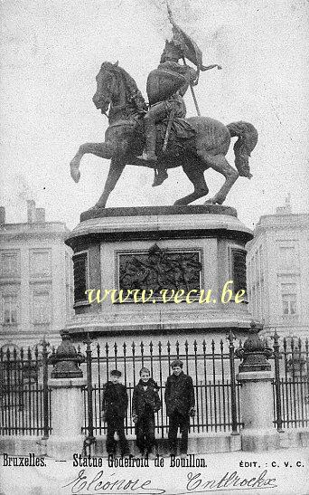 ancienne carte postale de Bruxelles Statue Godefroid de Bouillon