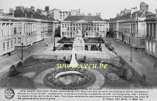 ancienne carte postale de Bruxelles Place des Martyrs et texte explicatif