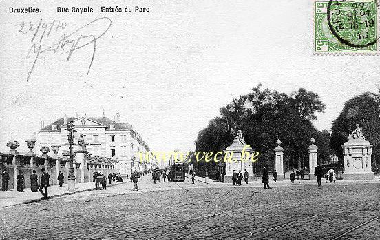 ancienne carte postale de Bruxelles Rue Royale - Entrée du Parc