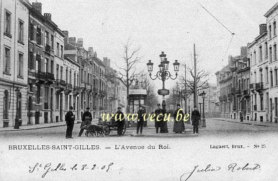 ancienne carte postale de Saint-Gilles L'Avenue du Roi