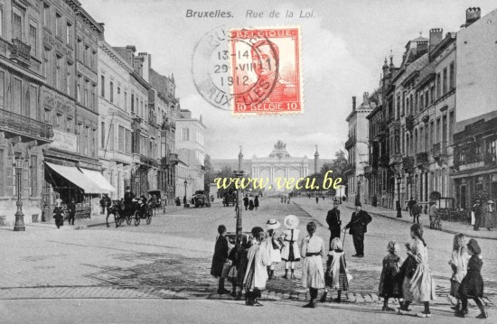 ancienne carte postale de Bruxelles Rue de la Loi  (depuis l'actuel Rond-point Schuman)