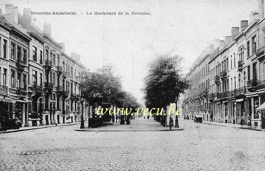 ancienne carte postale de Anderlecht Le boulevard de la Révision