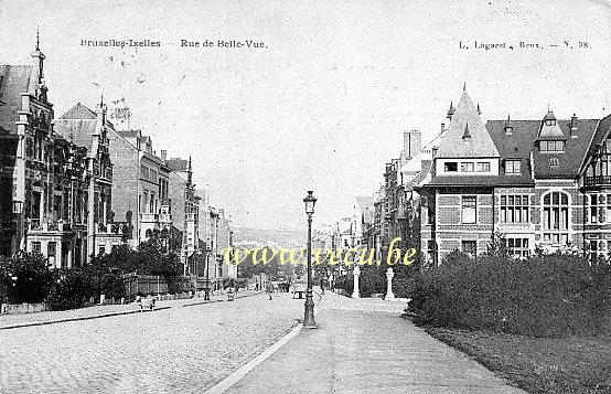 ancienne carte postale de Ixelles Rue de Belle-vue