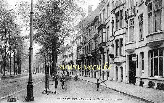 ancienne carte postale de Ixelles Boulevard Militaire (actuel blvd Général Jacques)