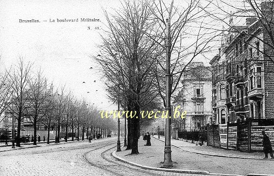ancienne carte postale de Ixelles Le boulevard Militaire (actuel blvd Général Jacques)