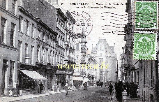 ancienne carte postale de Saint-Gilles Musée de la Porte de Hal vu de la chaussée de Waterloo