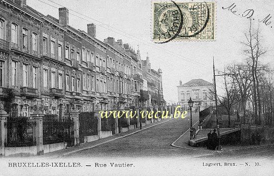 ancienne carte postale de Ixelles Rue Vautier
