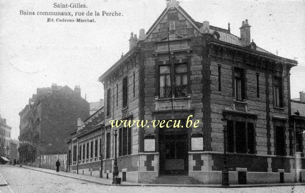ancienne carte postale de Saint-Gilles Bains communaux, rue de la Perche