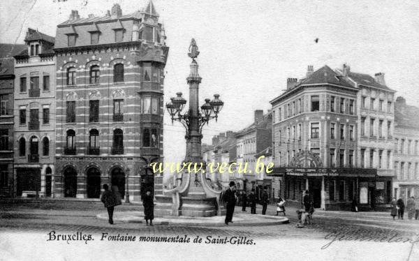 ancienne carte postale de Saint-Gilles Fontaine monumentale de Saint-gilles
