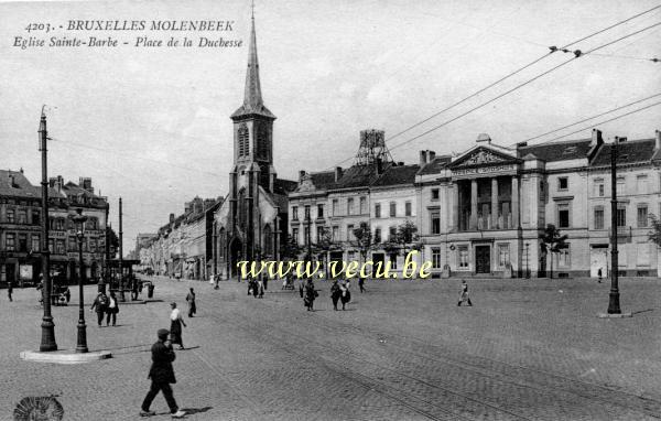 ancienne carte postale de Molenbeek Eglise Sainte-Barbe - Place de la Duchesse