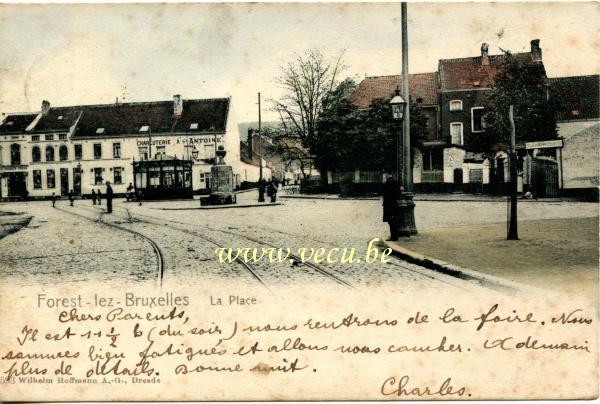 ancienne carte postale de Forest La Place avec en arrière-plan la charcuterie à St Antoine