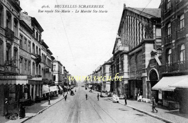 ancienne carte postale de Schaerbeek Rue royale Sainte Marie - Le marché Sainte Marie