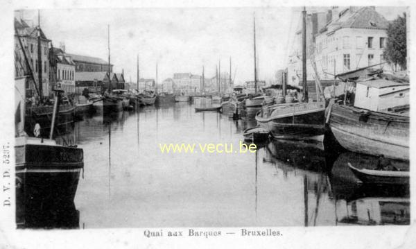 ancienne carte postale de Bruxelles Quai aux Barques