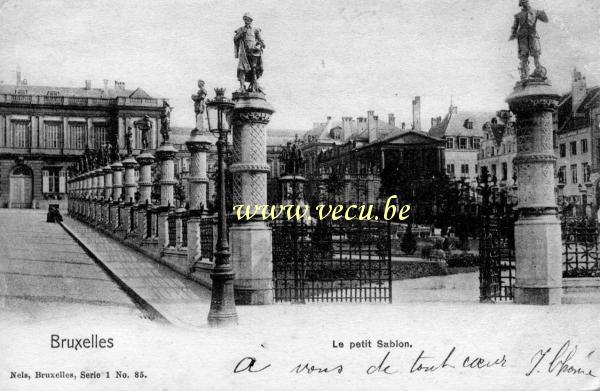 ancienne carte postale de Bruxelles Le petit Sablon