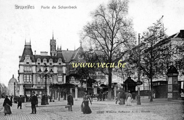 ancienne carte postale de Bruxelles Porte de Schaerbeek (Croisement rue Royale et Boulevard du jardin Botanique)