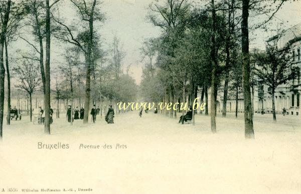 ancienne carte postale de Bruxelles Avenue des Arts