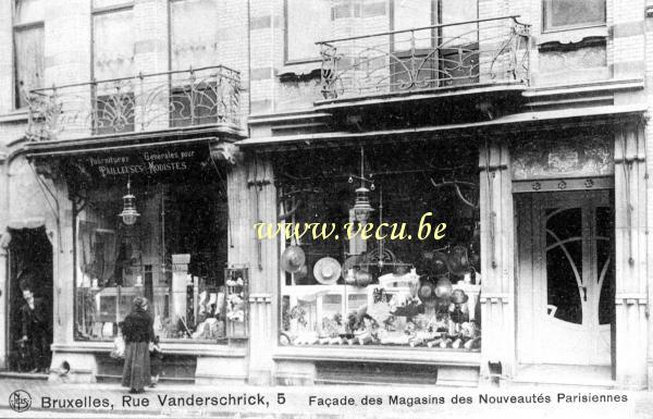 ancienne carte postale de Saint-Gilles Rue Vanderschrick, 5 - Façade des Magasins des Nouveautés Parisiennes