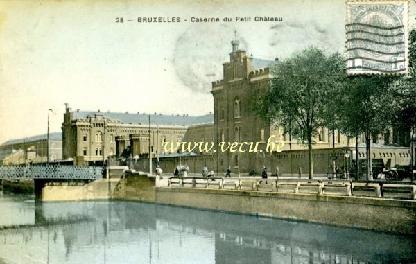 ancienne carte postale de Bruxelles Caserne du petit château