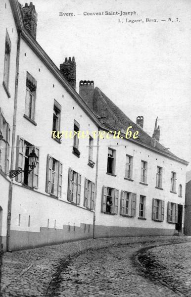 ancienne carte postale de Evere Une aile du couvent de Saint-Joseph, vieille route de Cologne (rue de la Marne)