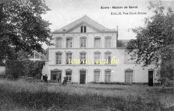 ancienne carte postale de Evere Maison de santé. De Steene Vleug devenu institut psychiatrique en 1952.