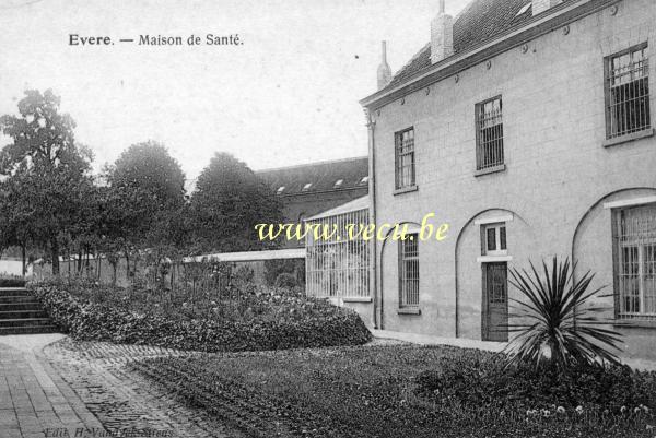 ancienne carte postale de Evere Le bâtiment à l'arrière est situé rue du bon Pasteur.