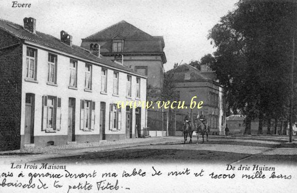 ancienne carte postale de Evere Les Trois Maisons - Chaussée de Louvain.