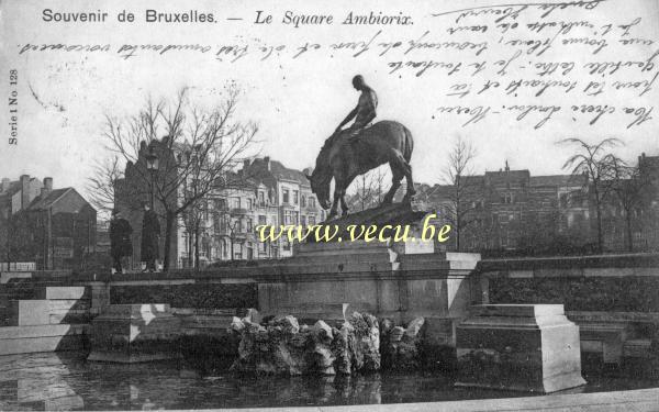 ancienne carte postale de Bruxelles Le square Ambiorix