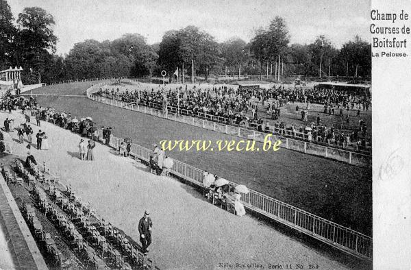 ancienne carte postale de Watermael-Boitsfort Champ de courses de Boitsfort - La pelouse