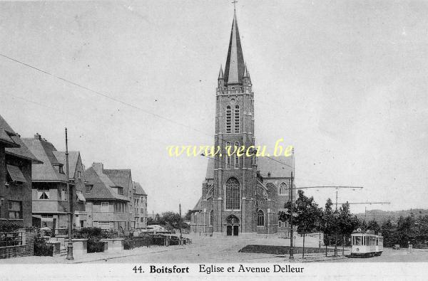 ancienne carte postale de Watermael-Boitsfort Eglise St Hubert (tour/clocher terminée en 1931) et avenue Delleur
