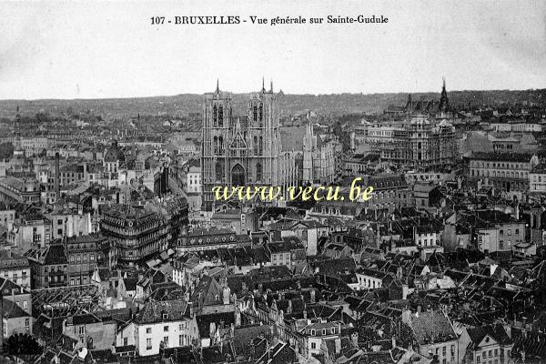 ancienne carte postale de Bruxelles Vue générale sur Sainte Gudule