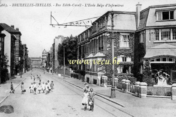 ancienne carte postale de Ixelles Rue Edith Cavell - L'Ecole Belge d'Infirmières