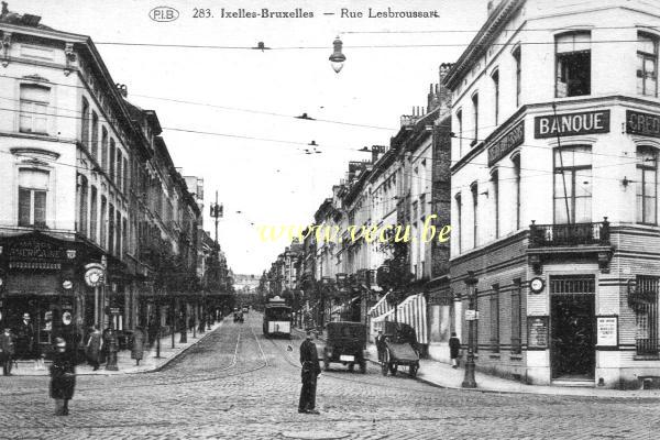 ancienne carte postale de Ixelles Rue Lesbroussart