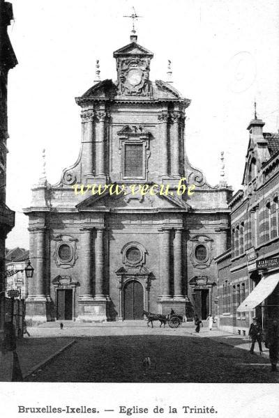 ancienne carte postale de Ixelles Eglise de la Trinité (Parvis de la Trinité)