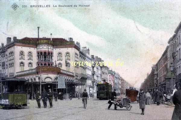ancienne carte postale de Bruxelles Le boulevard du Hainaut (devenu Lemonnier en 1918)