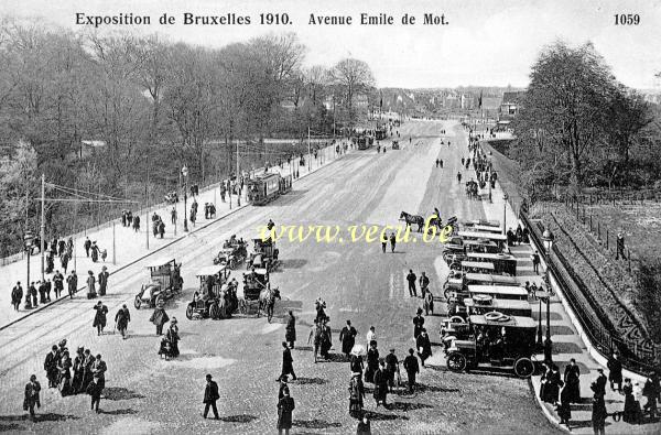 ancienne carte postale de Bruxelles Avenue Emile de Mot