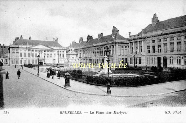 ancienne carte postale de Bruxelles La Place des Martyrs
