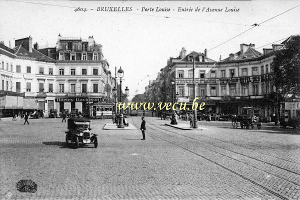 ancienne carte postale de Bruxelles Porte Louise - Entrée de l'avenue Louise