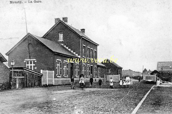 Cpa de Céroux-Mousty La Gare