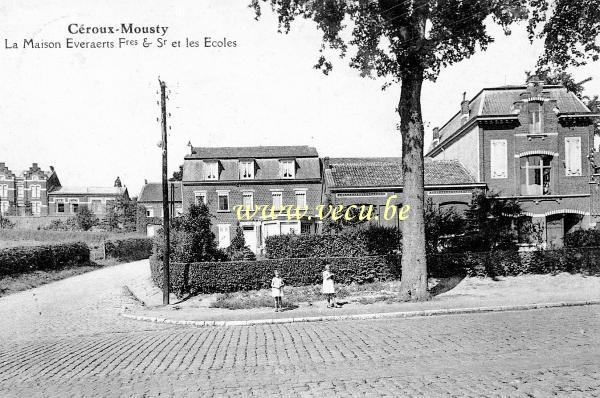 postkaart van Céroux-Mousty La maison Everaerts Frères et Soeur et les écoles