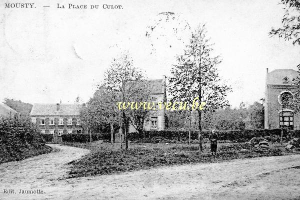 ancienne carte postale de Céroux-Mousty Mousty - La place du Culot