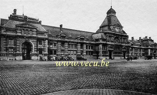 ancienne carte postale de Tournai La Gare
