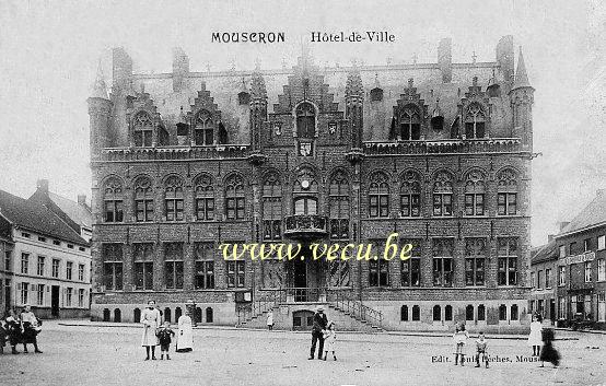 ancienne carte postale de Mouscron Hôtel de ville