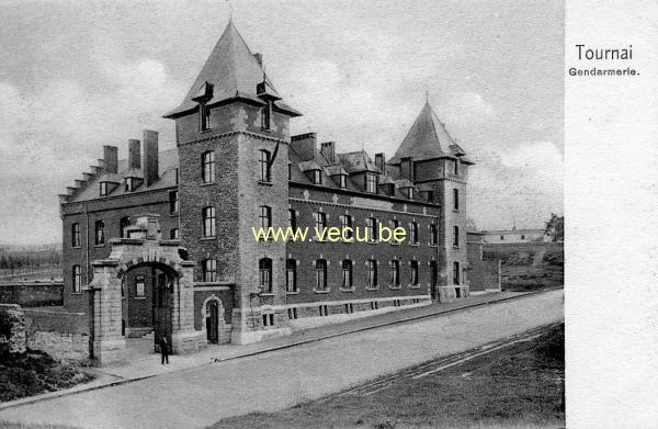 ancienne carte postale de Tournai Gendarmerie