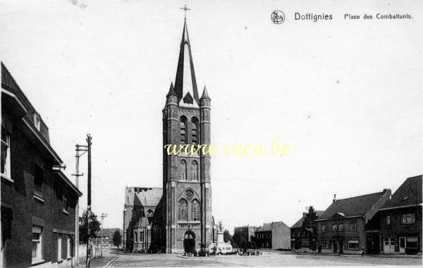 ancienne carte postale de Dottignies Place des Combattants