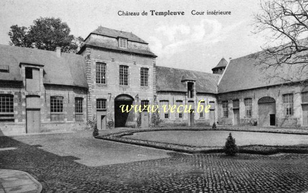 ancienne carte postale de Templeuve Château de Templeuve - Cour intérieure