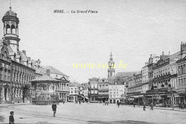 ancienne carte postale de Mons La Grand'Place