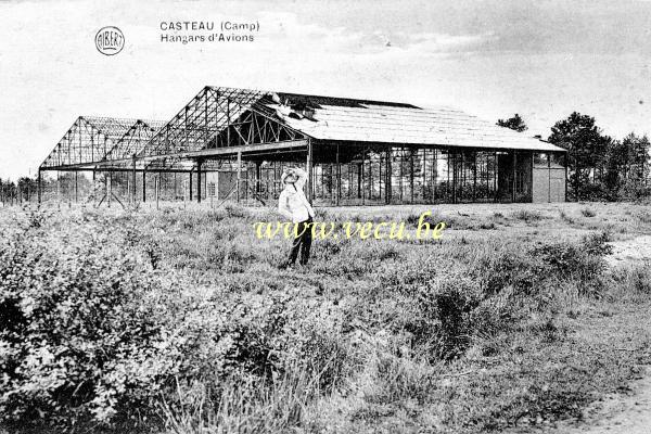 ancienne carte postale de Cambron-Casteau Hangars d'Avions