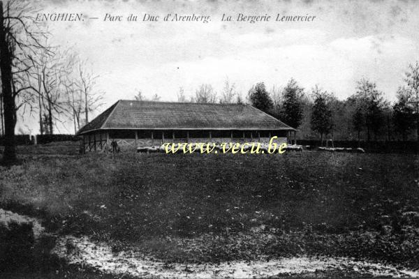 ancienne carte postale de Enghien Parc du duc d'Aremberg - La bergerie Lemercier